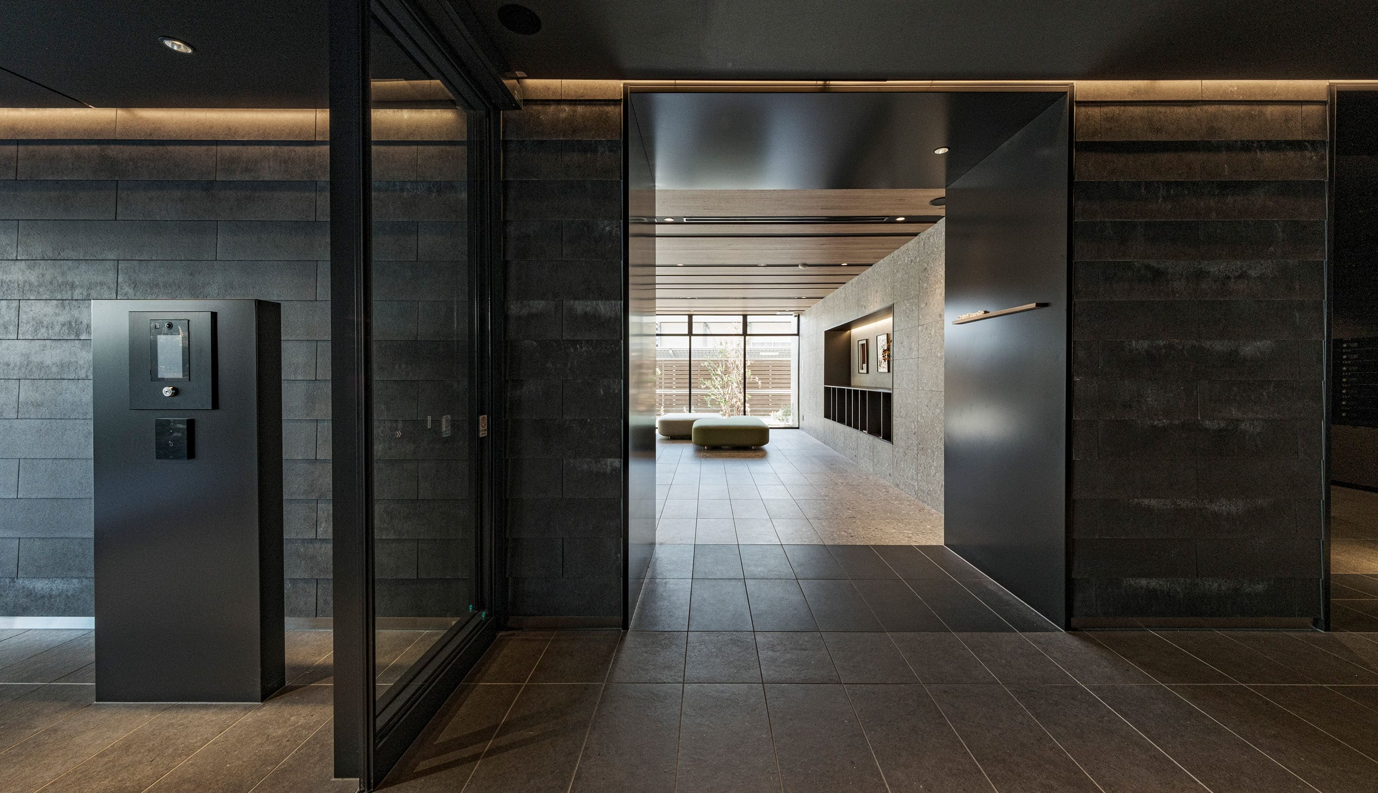 エントランスホール