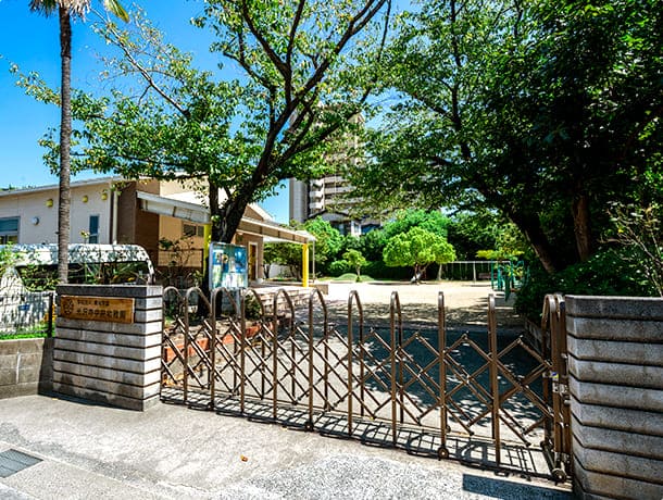 光沢寺中井幼稚園／徒歩3分（約230m）