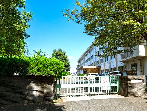 板櫃中学校／徒歩7分（約510m）